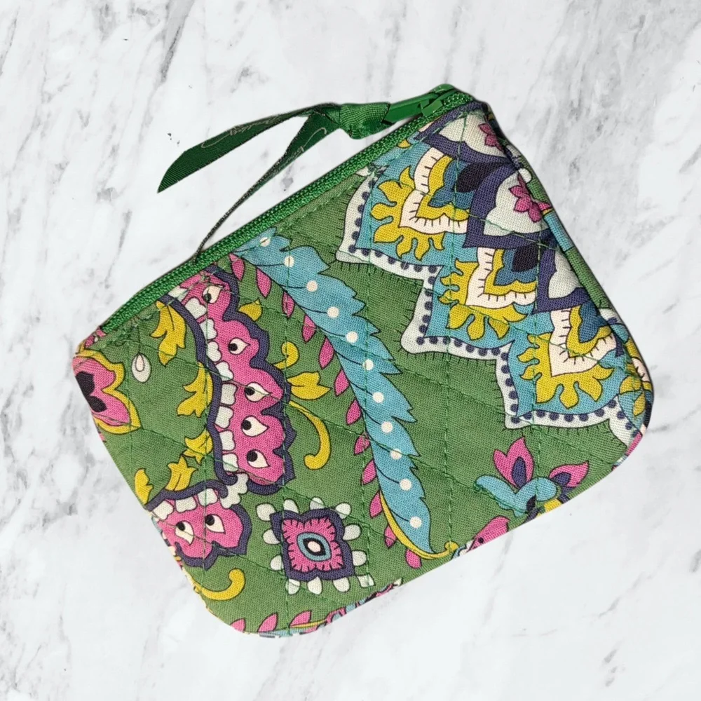 Vera Bradley Green Floral Quilted Coin Pouch with Multicolor Paisley Print - Picture 2 of 3